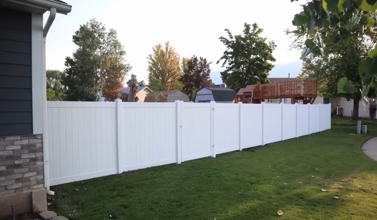 Variety of fence materials including wood, vinyl, and aluminum